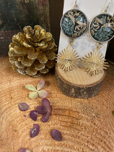 Vintage print and gold earrings