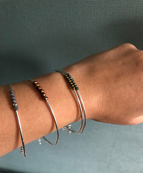 Thin stacker bracelet - rainbow effect