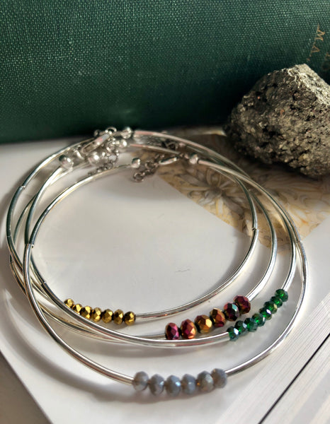 Thin stacker bracelet - blue/ grey stone