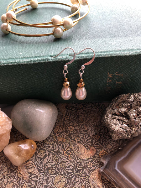 Pearl and gold drop earrings
